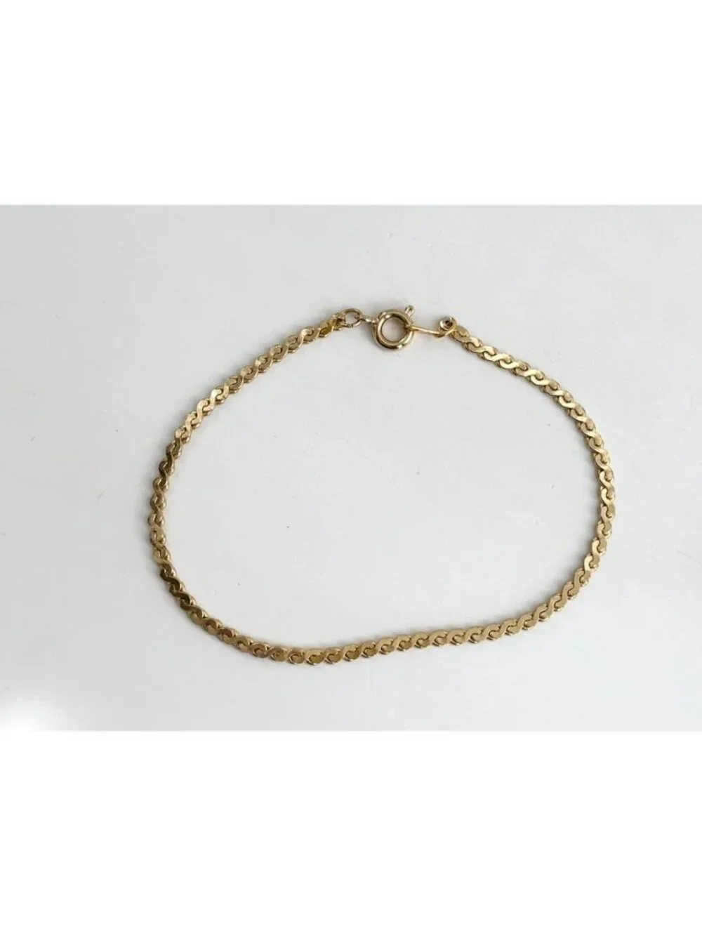 Gold Toned Serpentine Chain Minimalist 80's Vintage Bracelet